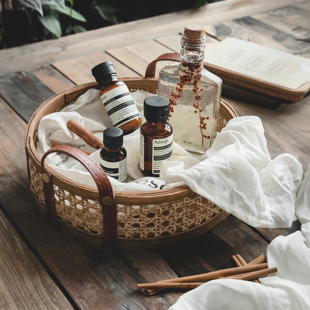 Decorative rattan tray