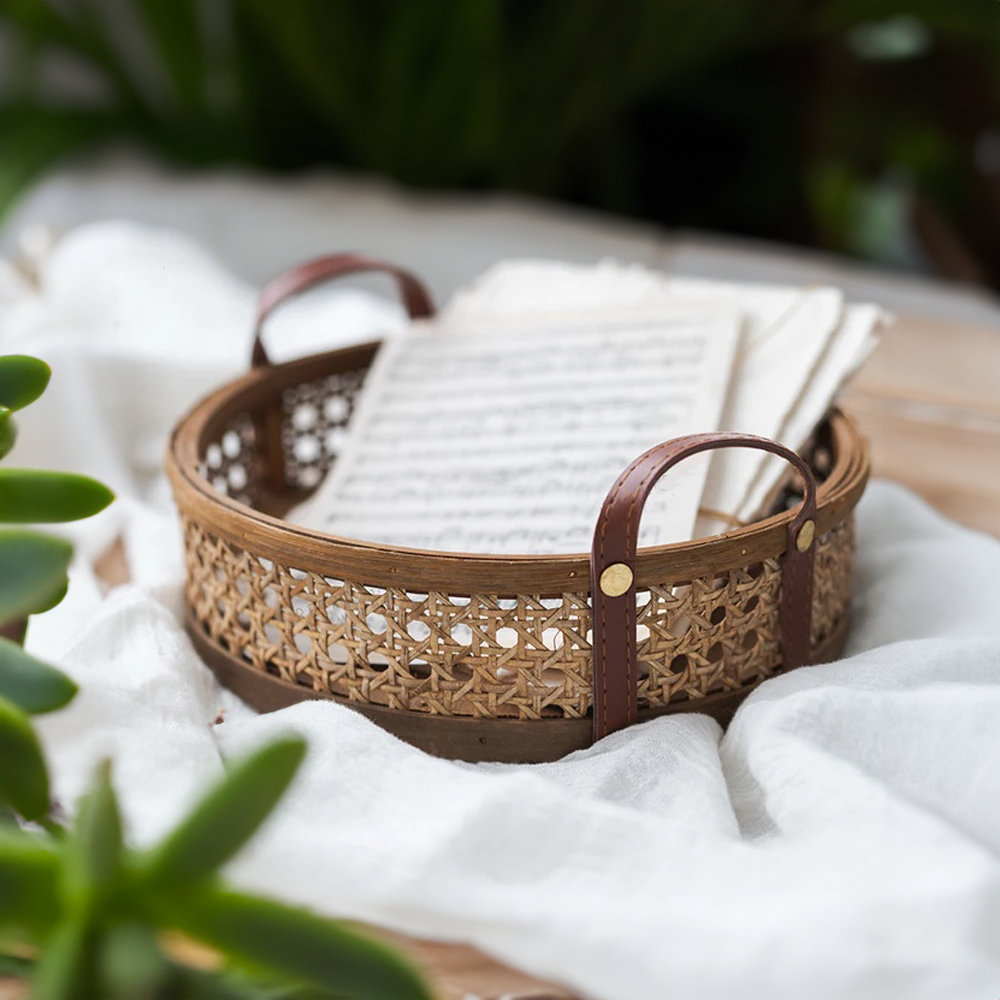 Rustic rattan tray