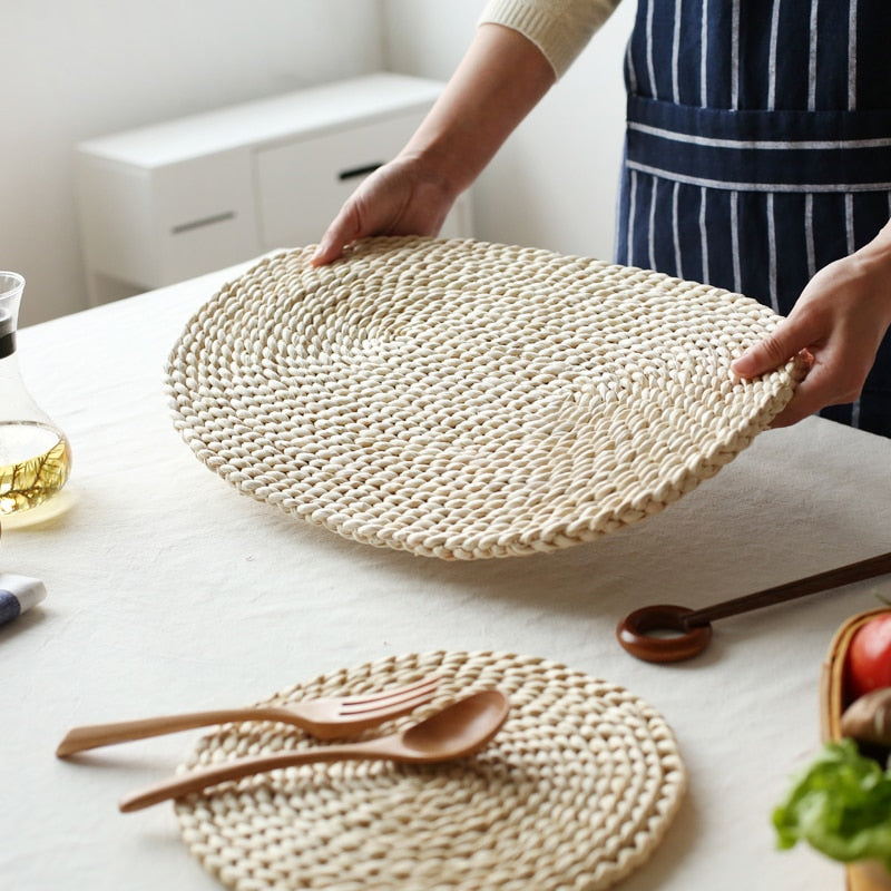 Coastal Seagrass Woven Placemat