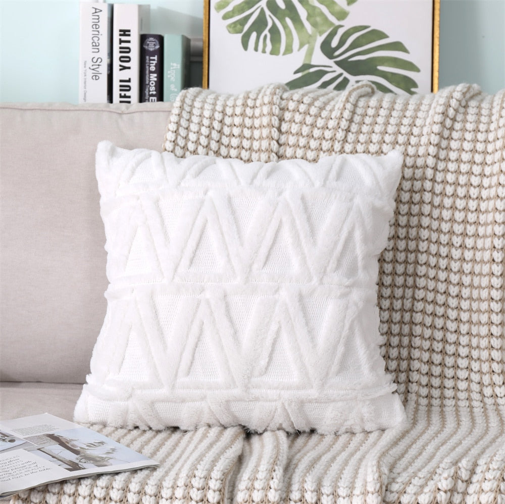 Geometric Patterned Throw Cushion