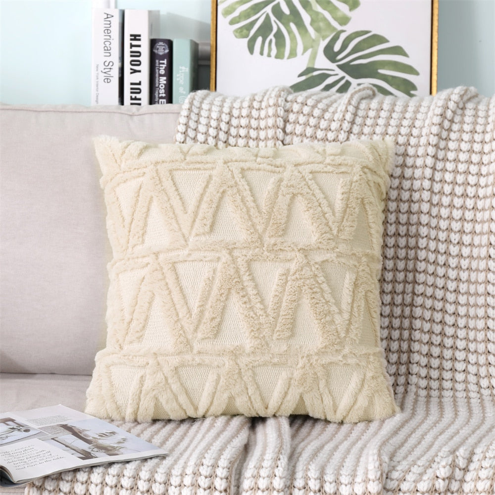 Geometric Patterned Throw Cushion