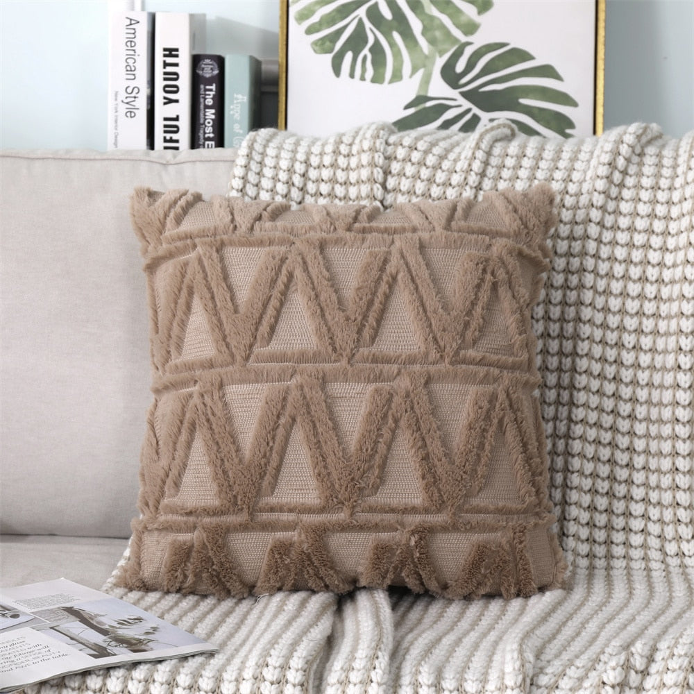 Geometric Patterned Throw Cushion