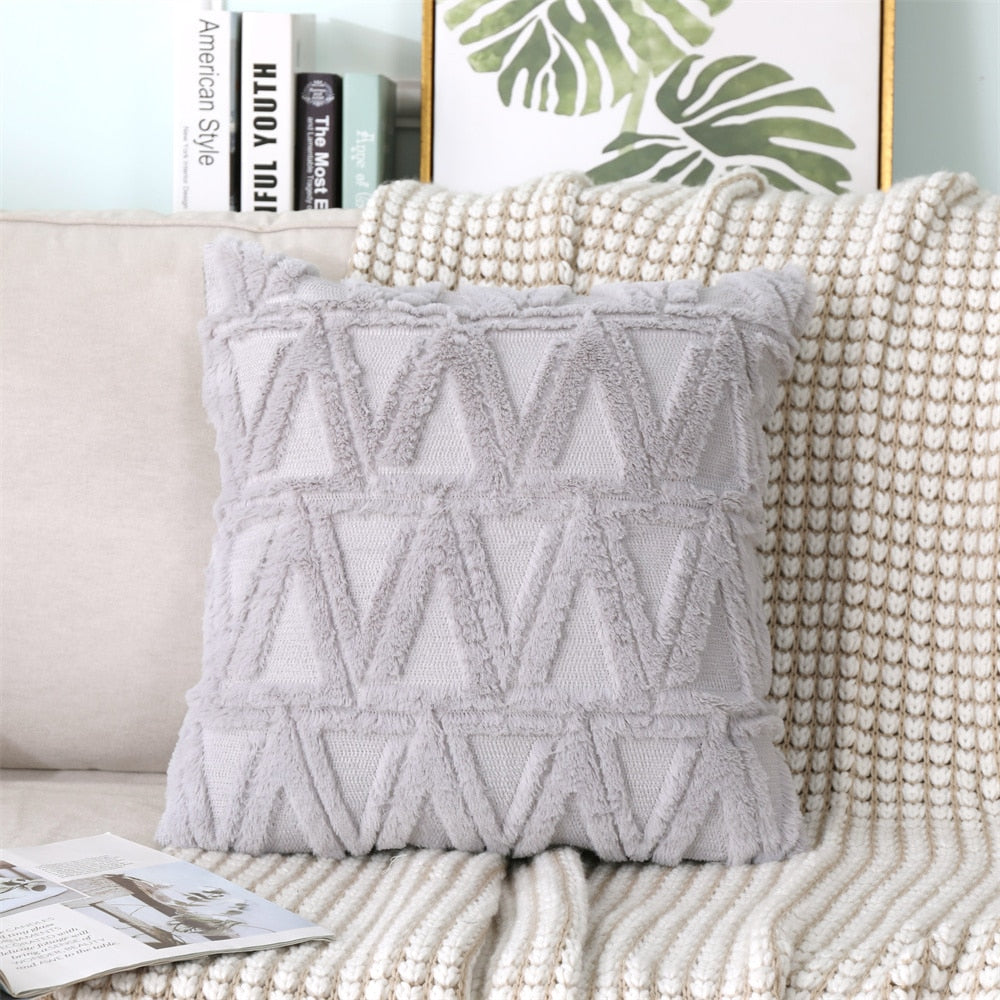 Geometric Patterned Throw Cushion