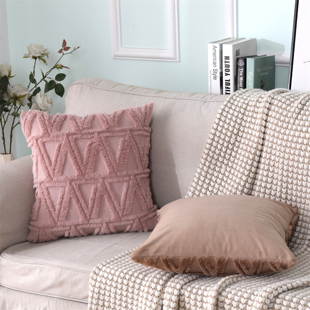 Geometric Patterned Throw Cushion