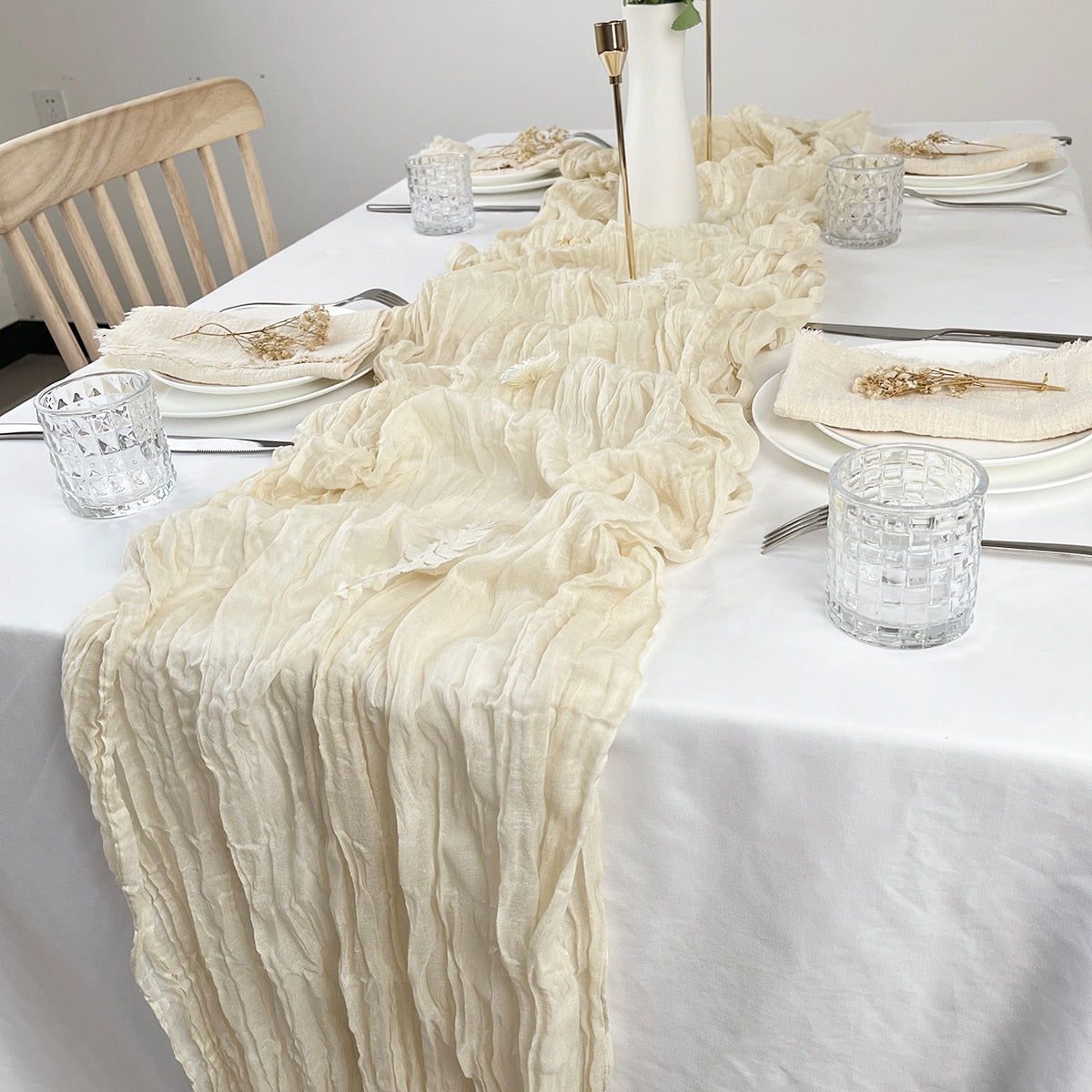 Dreamy Gauze Table Runner