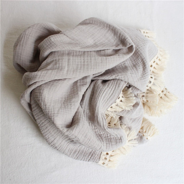 Dreamy Tasslled Throw Blanket